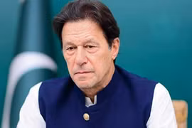 Cảnh sát Pakistan tống đạt lệnh bắt cựu Thủ tướng Imran Khan