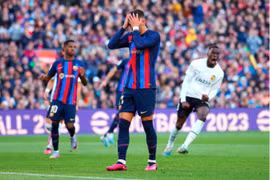 Barca thắng nhọc Valencia tại La Liga