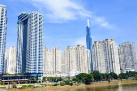 Các kênh huy động vốn đều đang bế tắc, doanh nghiệp bất động sản gặp khó trăm bề