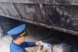 Quảng Nam: Xử phạt 90 triệu đồng đối tượng kinh doanh 230 điện thoại đã qua sử dụng nhập lậu