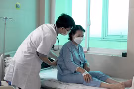 Thời tiết nồm, ẩm bệnh hô hấp gia tăng ở người già và trẻ em