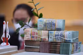 Lãi suất huy động “đại chiến”: Ngân hàng nào hút nhiều tiền?