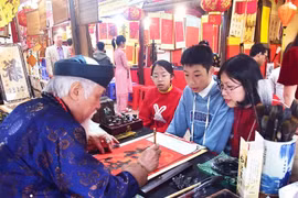 Xin chữ đầu năm - Nét đẹp văn hóa truyền thống của người Việt