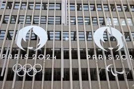 Cảnh sát đột kích trụ sở ban tổ chức Olympic 2024