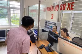 Mua xe mới chậm đăng ký biển số có bị xử phạt?