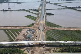 Cần hơn 40.000m3 cát để hoàn thành cao tốc Mỹ Thuận - Cần Thơ