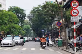 Hà Nội nghiên cứu bỏ biển cấm xe taxi là phù hợp?