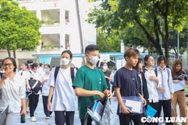 Đề thi Ngữ văn có sức phân hóa cao, thí sinh khó đạt điểm 9 trở lên