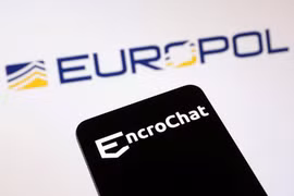 Europol triệt phá mạng tin nhắn Encrochat dành cho bọn tội phạm