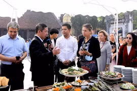 Hà Nội tận dụng tiềm năng du lịch để bứt phá