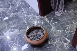 Hà Tĩnh: Đốt than sưởi ấm, mẹ con sản phụ và người nhà nhập viện cấp cứu
