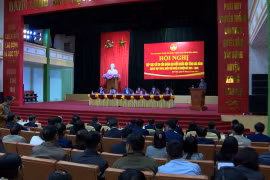 Tổng Kiểm toán nhà nước Ngô Văn Tuấn tiếp xúc cử tri tỉnh Hòa Bình