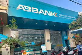 Chuyển giao dưới thời lãnh đạo anh em nhà chủ tịch ABBank, nợ xấu lại tăng vọt, lợi nhuận lao dốc ‘không phanh’