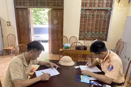 Xử phạt thầy giáo dạy lái không nhường đường cho xe ưu tiên