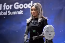 Robot AI tuyên bố có thể điều hành thế giới tại Liên hợp quốc
