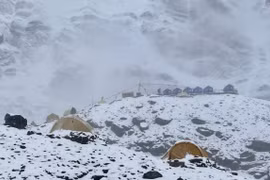 Nepal: 5 người mất tích do lở tuyết khi đang đi tìm 'thần dược'