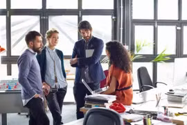 AI góp phần “thổi bay” 23% việc làm trong 5 năm tới