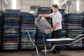 Người cựu binh đưa “xe rùa” Việt Nam ra với thế giới