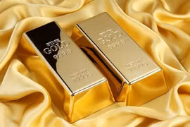 Vàng tiến sát mốc cao nhất mọi thời đại, người mua vẫn lỗ gần 1 triệu/lượng