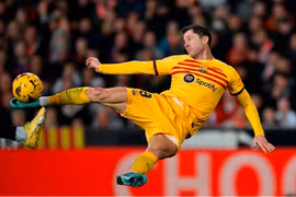 Hòa đáng tiếc với Valencia, Barca vẫn vào top 4 La Liga 2023/24