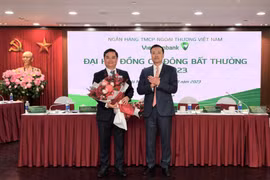 ĐHĐCĐ bất thường năm 2023 của Vietcombank đã bầu bổ sung 1 Thành viên HĐQT và thông qua kế hoạch tăng vốn