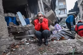 Động đất ở Thổ Nhĩ Kỳ và Syria: Hơn 7.800 người đã thiệt mạng, nỗi đau khổ không thể kể xiết