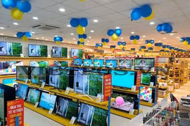 Bức tranh u ám của ngành bán lẻ nửa đầu năm 2023