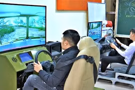 Đôn đốc việc sử dụng cabin mô phỏng để đào tạo lái xe ô tô