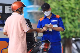 4 kịch bản thuế bảo vệ môi trường năm 2023: Nếu giá xăng trên 100 USD, sẽ chịu thuế 1.000 đồng/lít