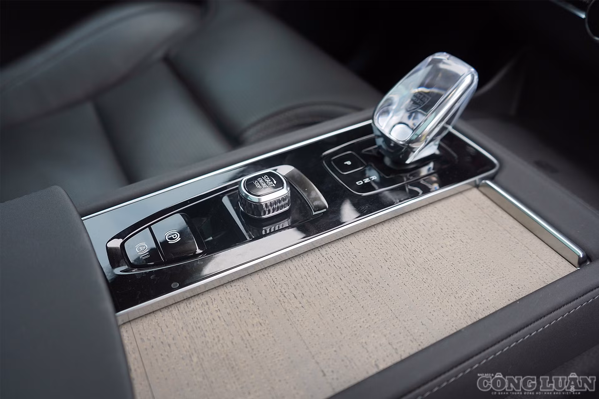 clo_br_volvo-xc90-ultra-b5-2026-14.jpg
