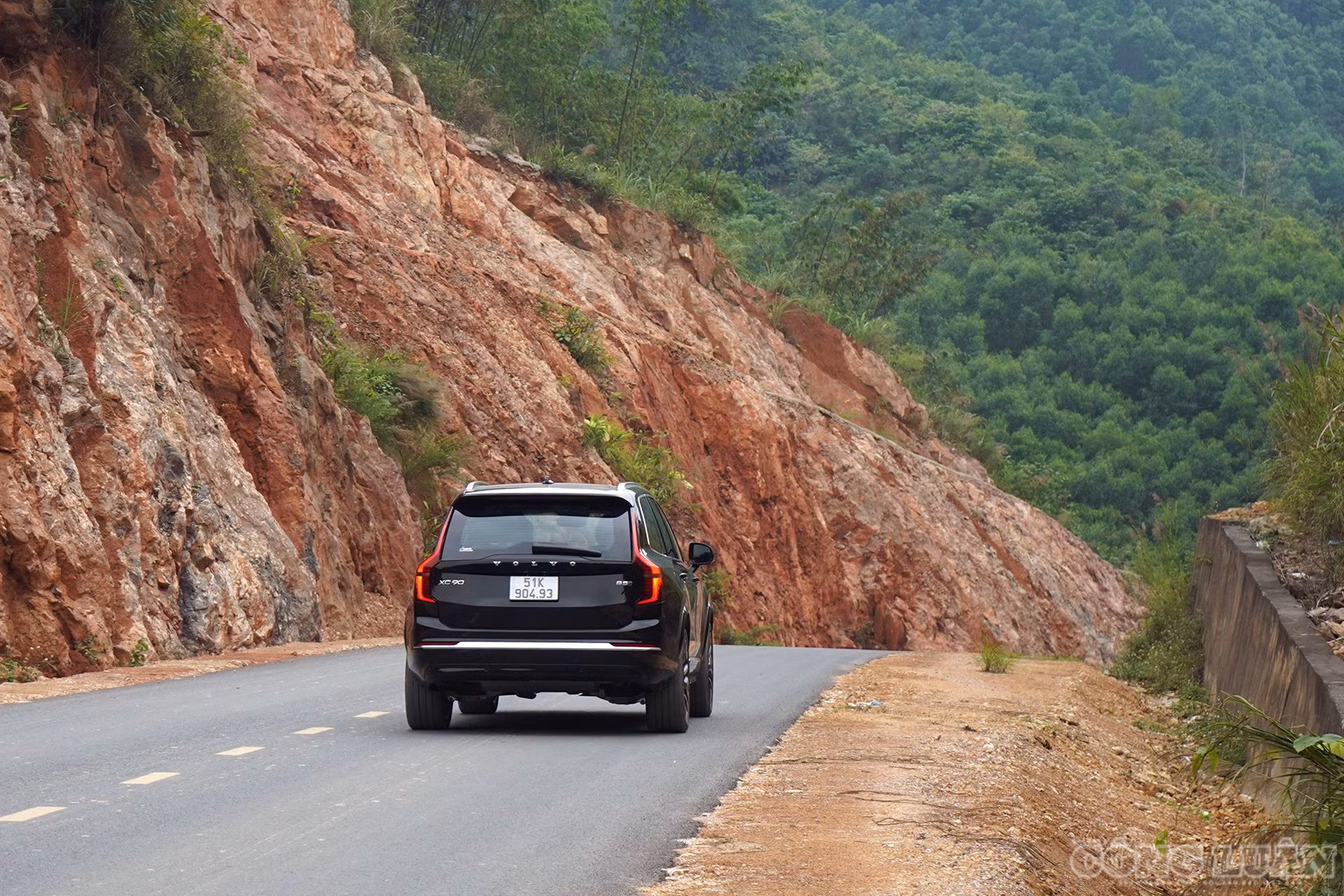 clo_br_volvo-xc90-ultra-b5-2026-7.jpg