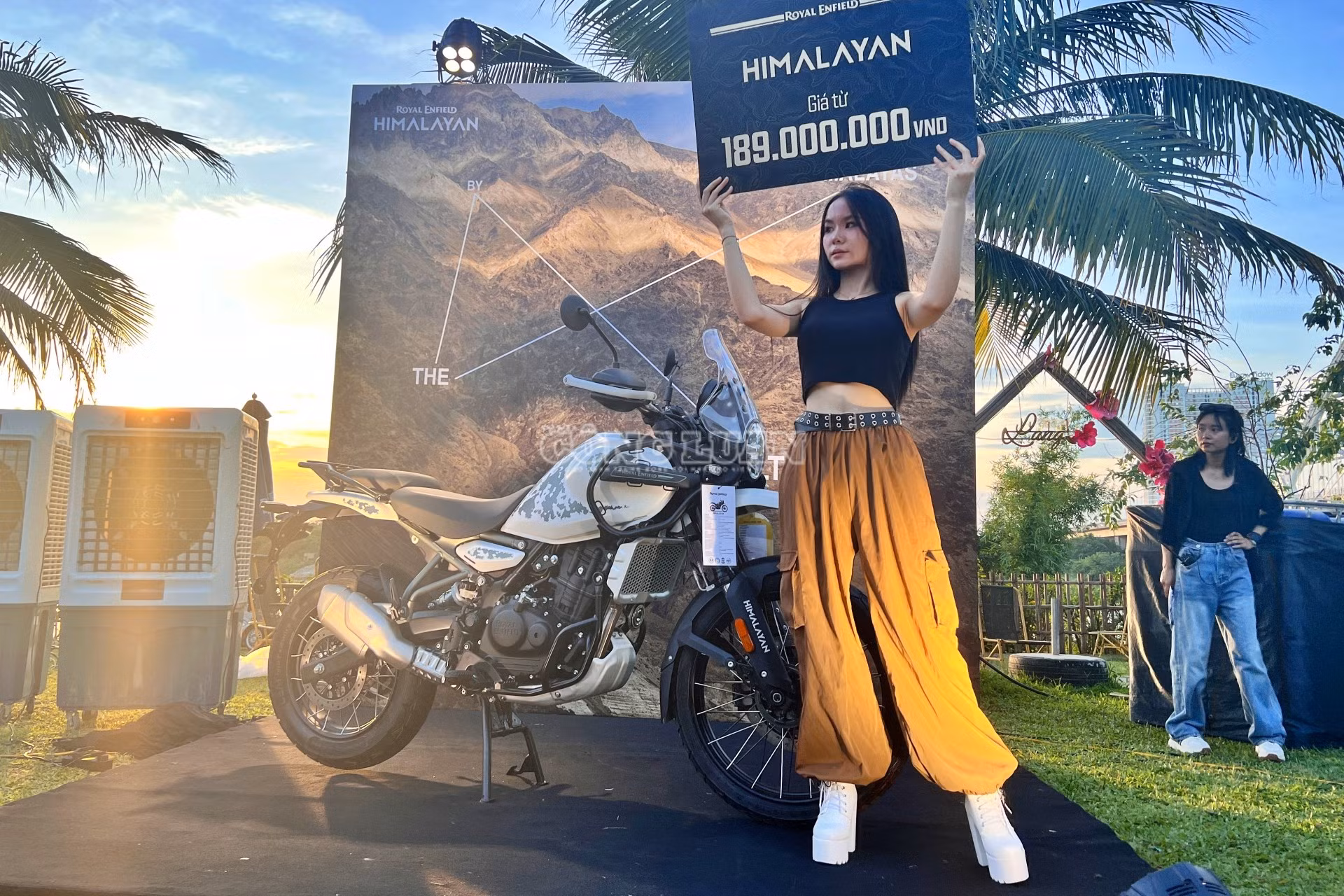 clo_c_royal-enfield-himalayan-450-2.jpg