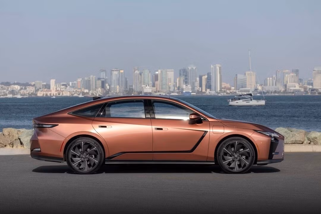lexus-es-500e.jpg