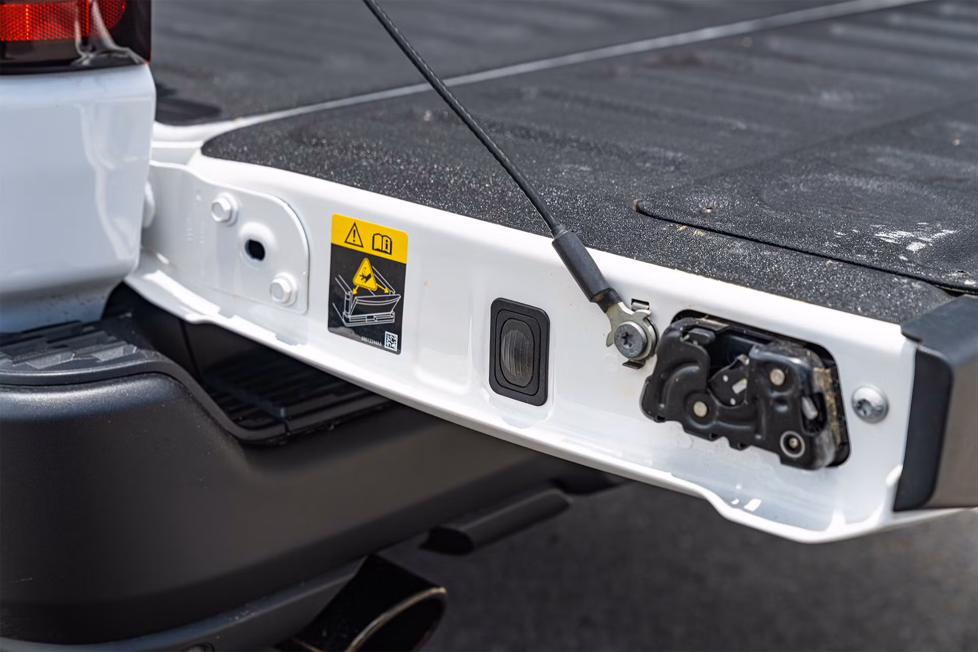 ram-1500-rebel-2026-23.jpg