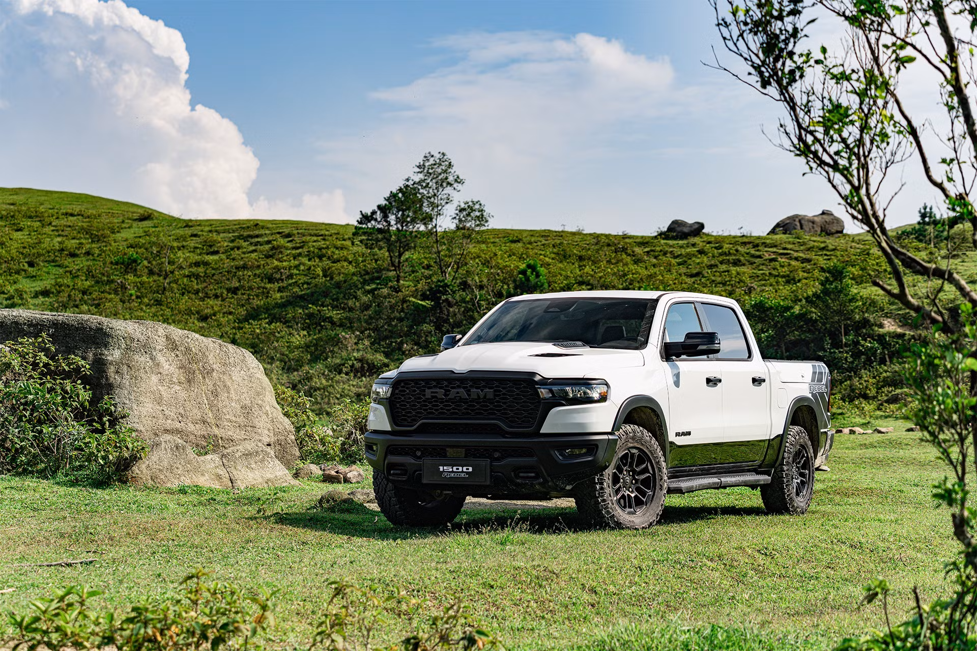 ram-1500-rebel-2026-49.jpg