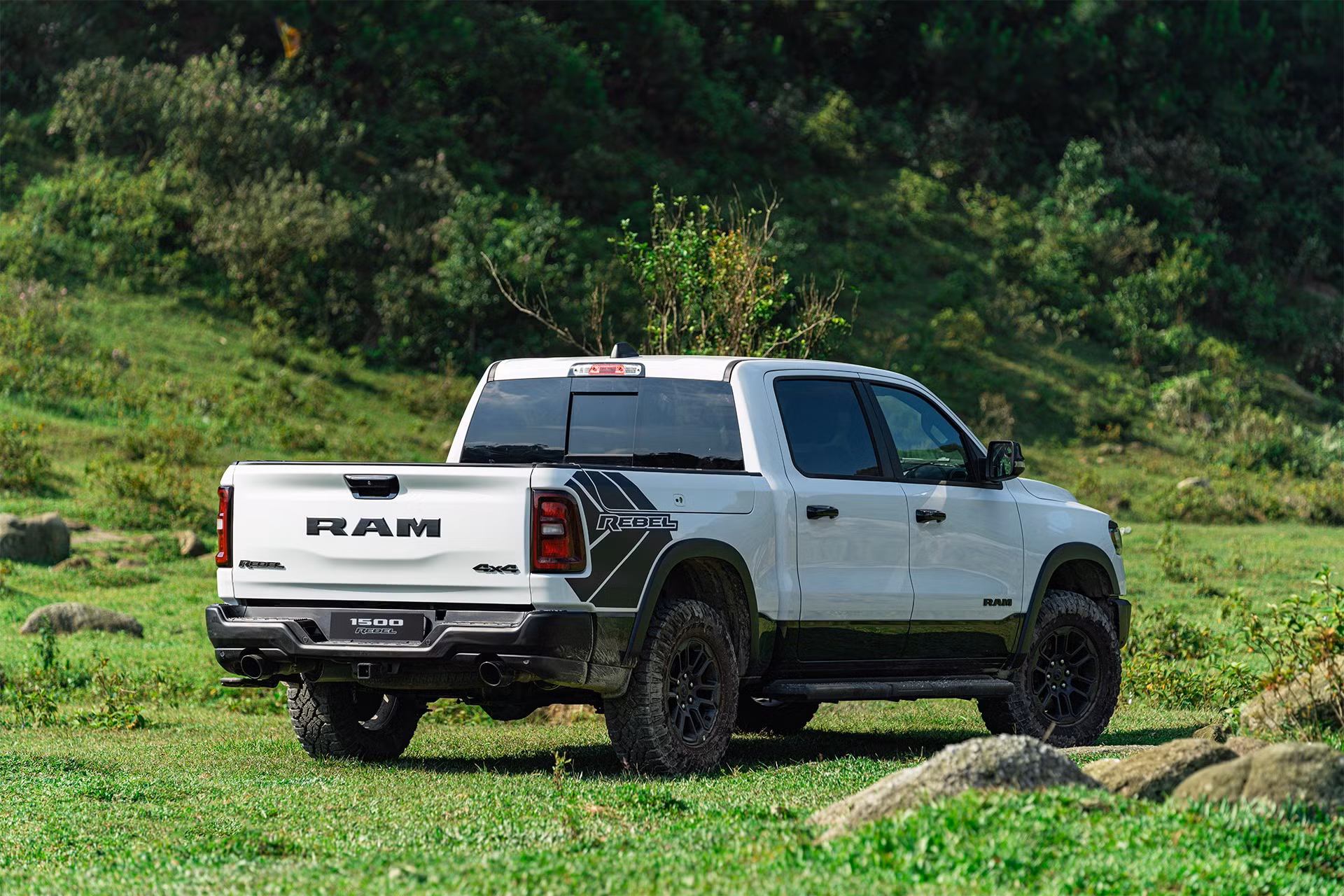 ram-1500-rebel-2026-47.jpg