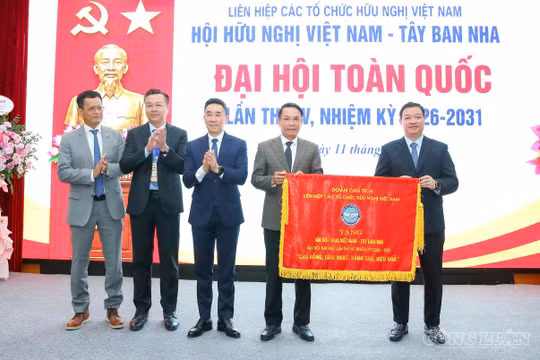 Ông Nguyễn Đức Lợi tái đắc cử Chủ tịch Hội Hữu nghị Việt Nam - Tây Ban Nha