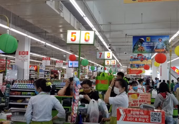 Thừa Thiên Huế đã chỉ đạo các cấp, ngành về việc bảo đảm nguồn cung ứng hàng hóa, nhu yếu phẩm phục vụ tiêu dùng cho người dân.