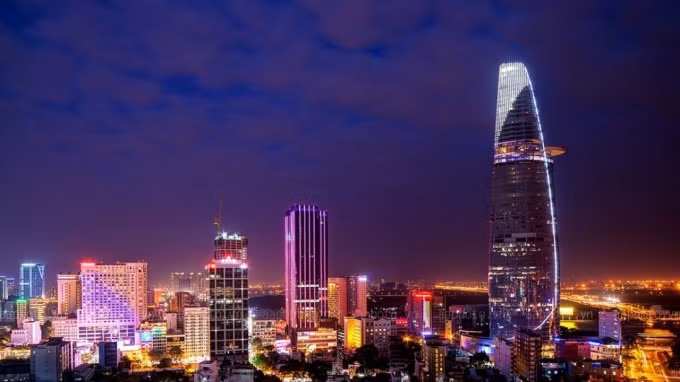Trung tâm Q1,tp HCM nơi có nhiều nhà hàng, quán bar, Karaoke tạm thời đóng cửa để phòng chống dịch Covid-19- ảnh: Minh họa