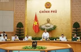 Thủ tướng cũng đã có cuộc làm việc với các tập đoàn kinh tế tư nhân.