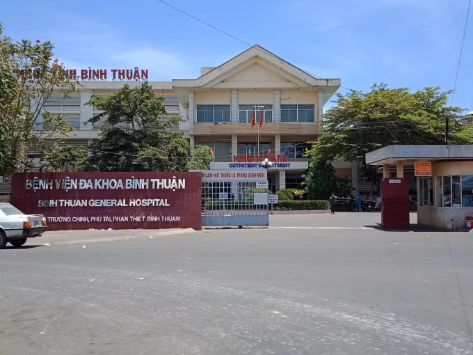 Bệnh viện Đa khoa tỉnh Bình Thuận, nơi cách ly bệnh nhân nhiễm virus SARS-CoV-2 thứ 34, 36, 37,38. Ảnh TL.