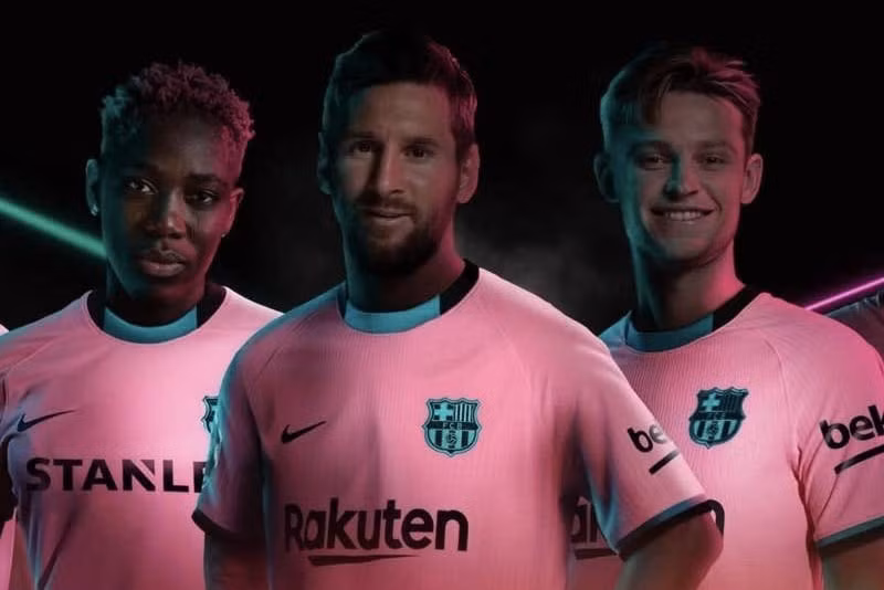 Mẫu áo hồng, mẫu áo sân khách thứ 2 của Barca mùa giải tới. Ảnh: internet.