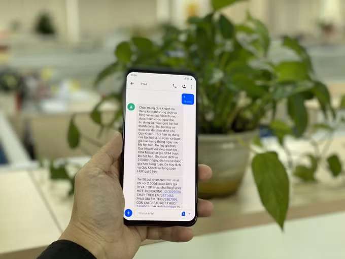 Cùng nhau cài nhạc chờ Việt Nam ơi! Đánh bay Covid miễn phí với VinaPhone.