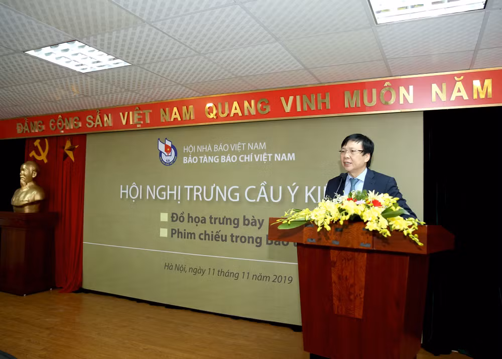 Đồng chí Hồ Quang Lợi, Phó Chủ tịch Thường trực Hội Nhà báo Việt Nam phát biểu tại Hội nghị. Ảnh: Sơn Hải