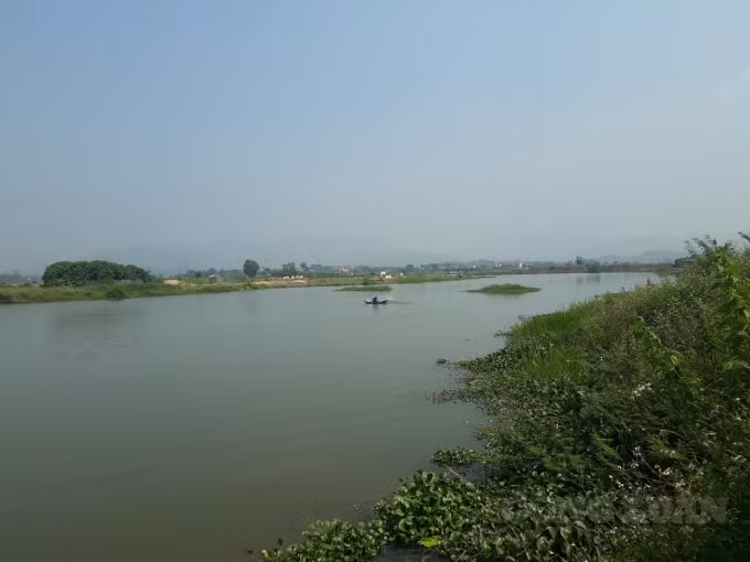 Một đoạn sông Vàng chua phía thượng nguồn. Ảnh: Nguyễn Quân