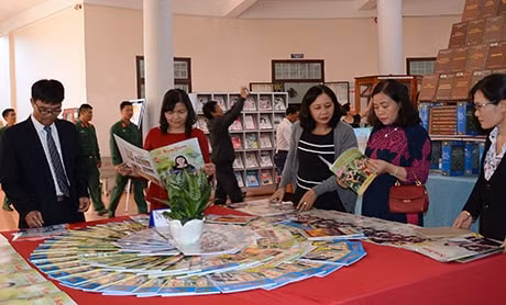Hội báo Xuân được Hội Nhà báo Kon Tum phối hợp với cơ quan liên quan tổ chức thường niên.