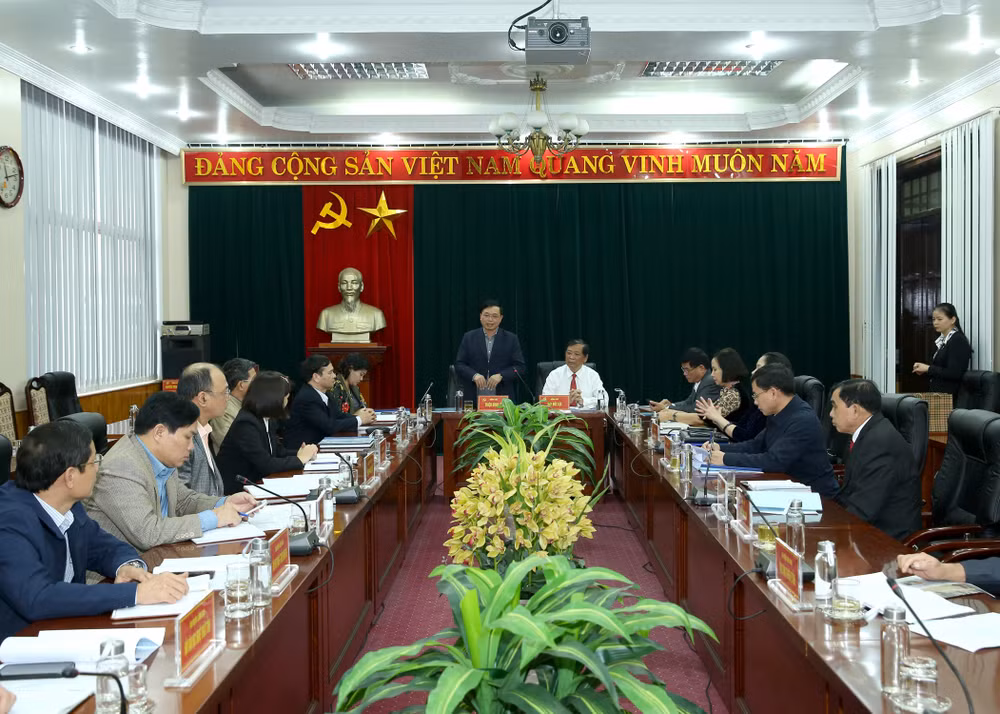 Đồng chí Triệu Đình Lê, Phó Bí thư Thường trực Tỉnh ủy Cao Bằng phát biểu tại buổi làm việc. Ảnh: Sơn Hải