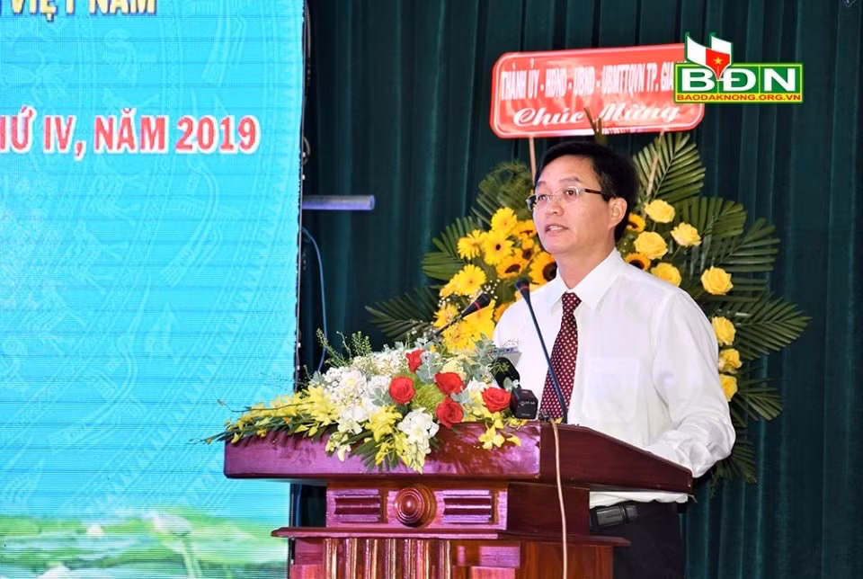 Phó Bí thư Tỉnh ủy Nguyễn Đình Trung phát biểu tại buổi lễ(ảnh: internet).