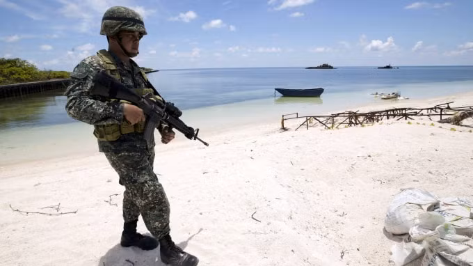 Đảo Thị Tứ, thuộc quần đảo Trường Sa của Việt Nam, hiện do Philippines kiểm soát - Ảnh: Reuters