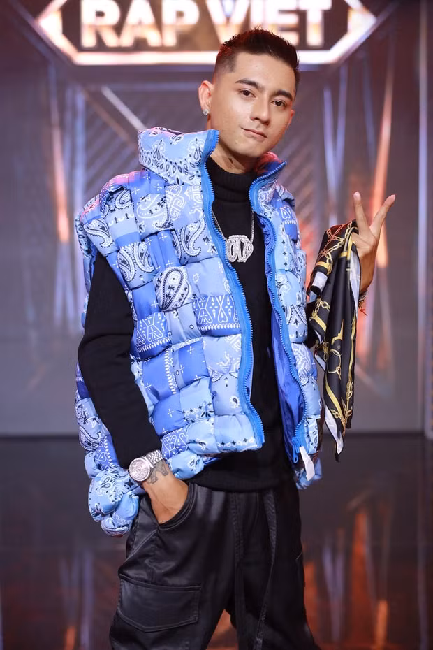 trang-phuc-chung-ket-rap-viet-LD